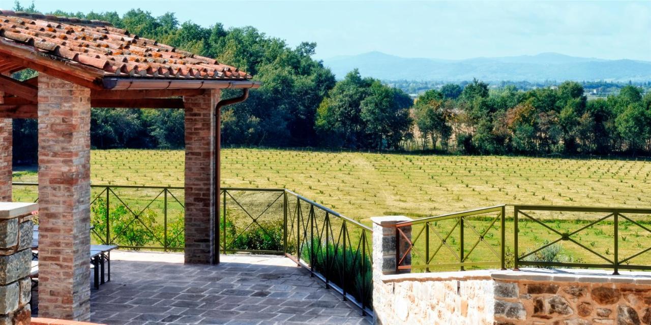 Chimera Tuscany Resort Ареццо Экстерьер фото